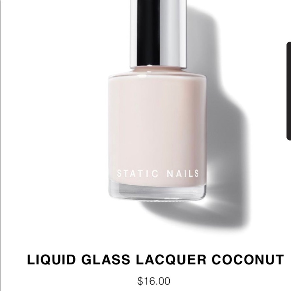 Static nails lacquer
